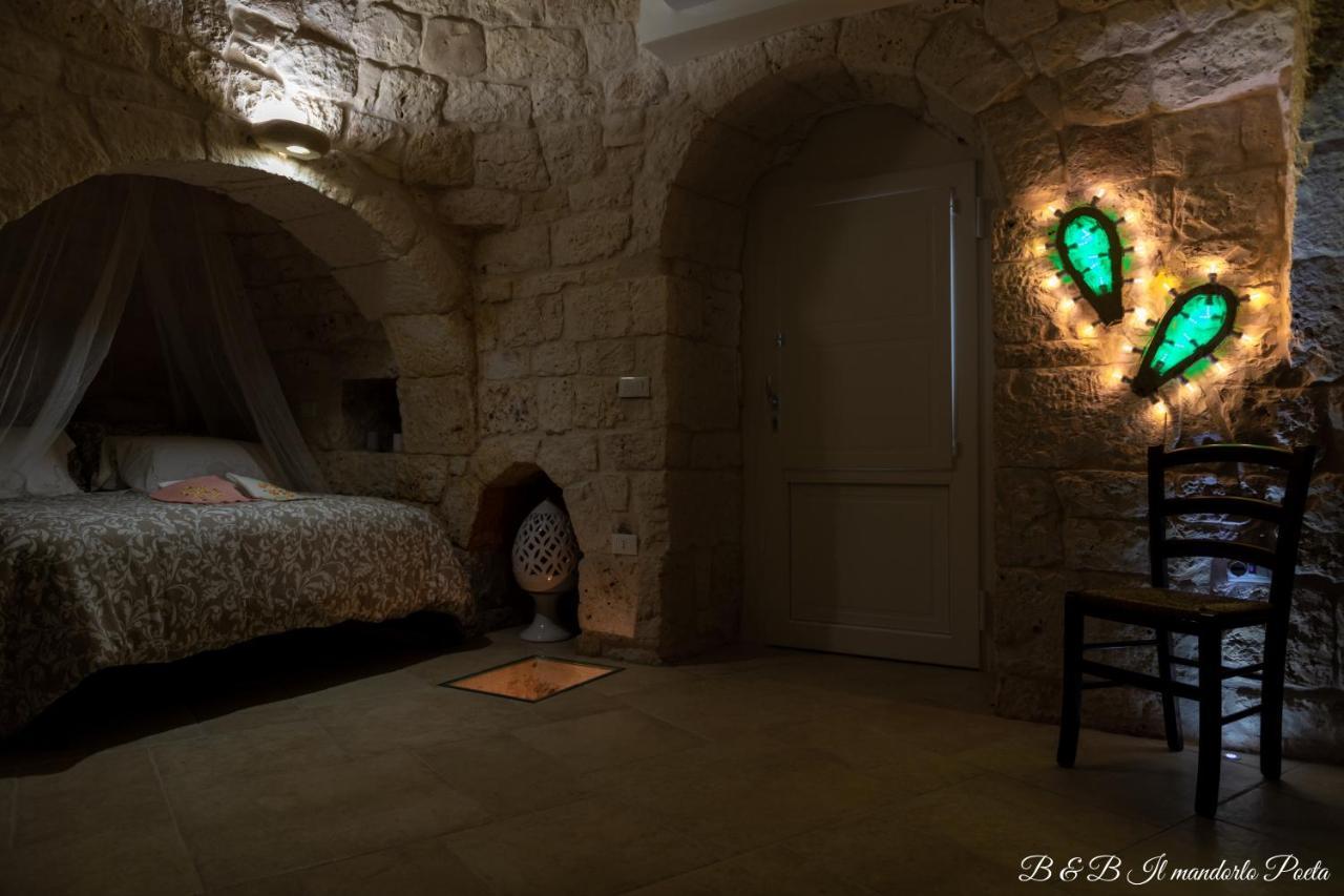 Il Mandorlo Poeta Bed and Breakfast Ostuni Exteriör bild