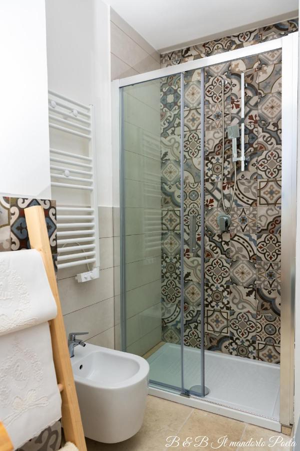 Il Mandorlo Poeta Bed and Breakfast Ostuni Exteriör bild
