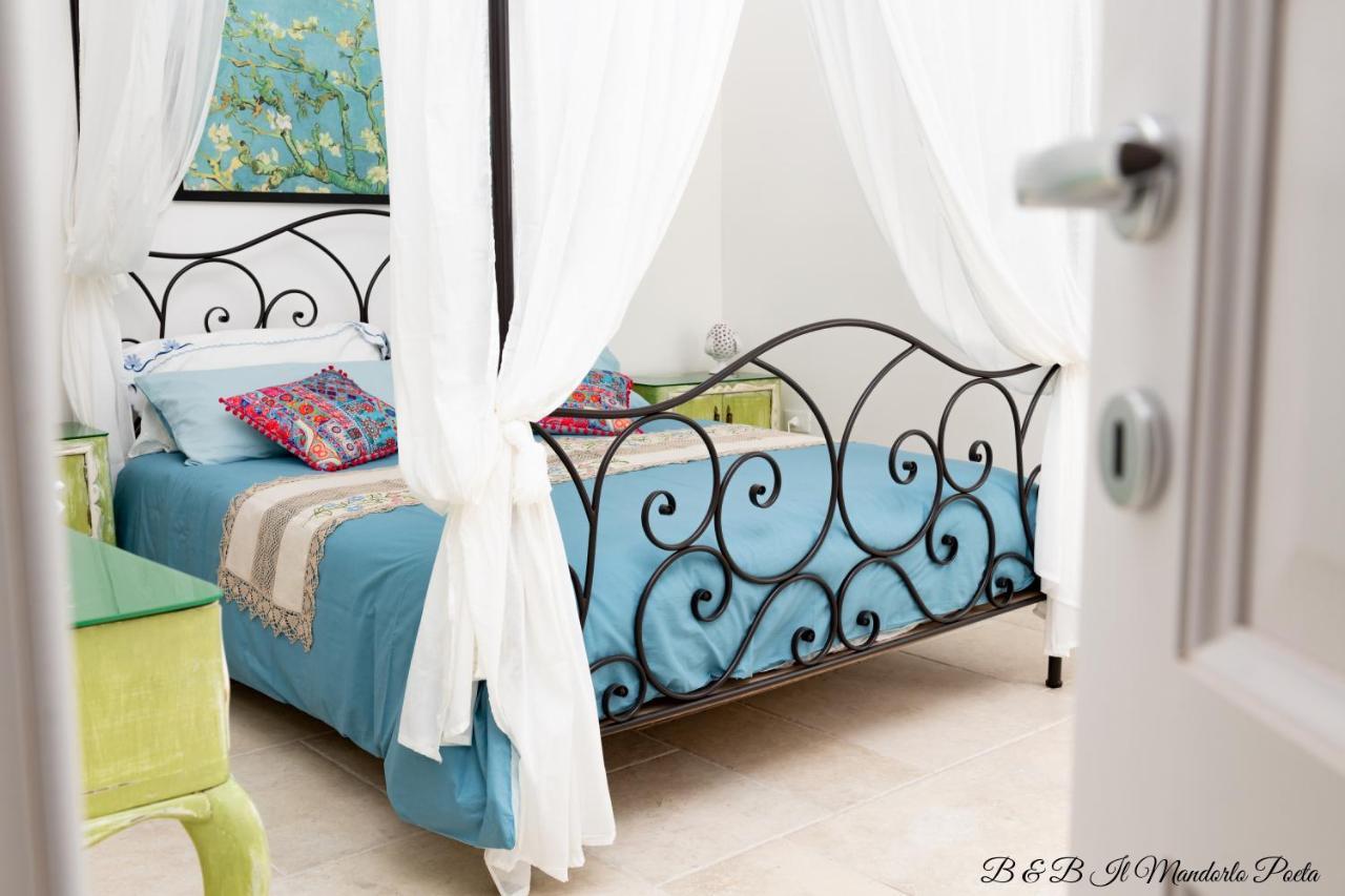 Il Mandorlo Poeta Bed and Breakfast Ostuni Exteriör bild